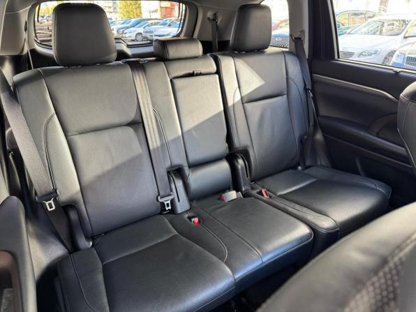 Toyota Highlander III (XU50) Рестайлинг с пробегом 2018 года, цена 3 779 000 рублей, 42688 км, внедорожник, Автокод Объявления