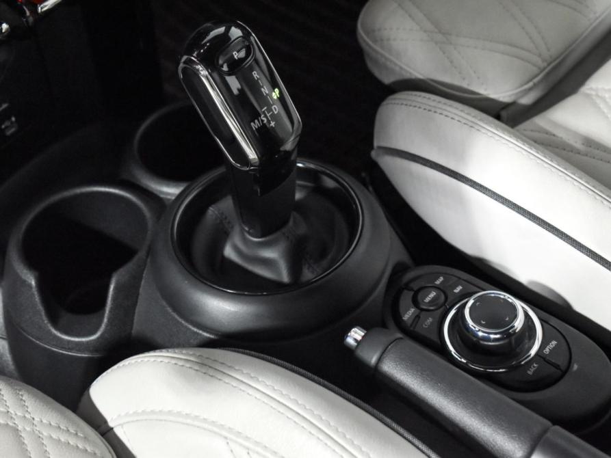 Mini Hatch III (F55/F56) Рестайлинг 2 Санкт-Петербург  - изображение 18
