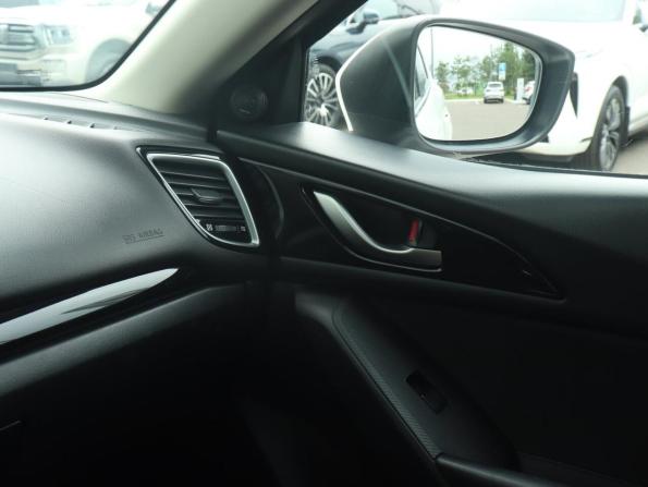 Mazda 3 III (BM) с пробегом 2014 года, цена 1 217 000 рублей, 126030 км, седан, Автокод Объявления