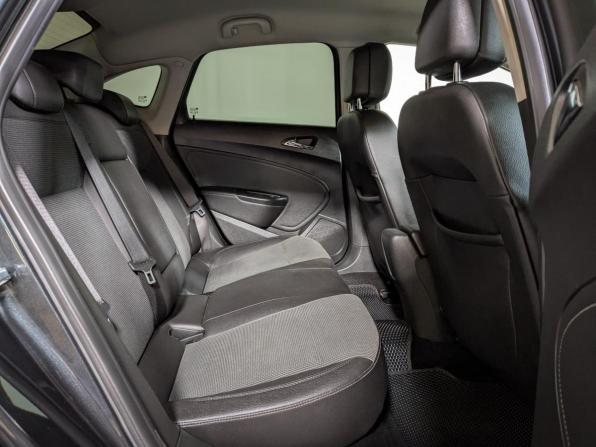 Opel Astra J Рестайлинг с пробегом 2013 года, цена 759 900 рублей, 174000 км, седан, Автокод Объявления