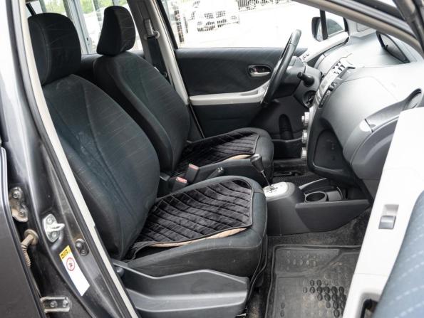 Toyota Yaris II с пробегом 2008 года, цена 525 000 рублей, 203109 км, хэтчбек, Автокод Объявления
