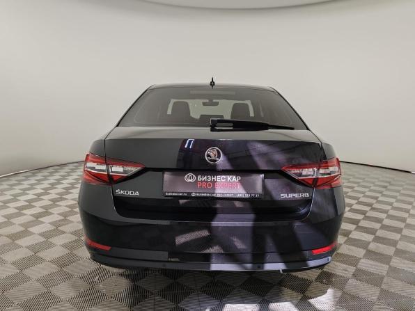 Skoda Superb III с пробегом 2017 года, цена 1 975 000 рублей, 159021 км, лифтбек, Автокод Объявления