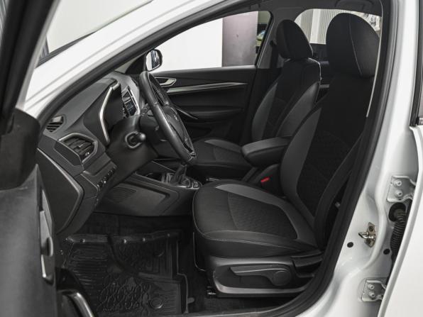 Lada (ВАЗ) Vesta I Рестайлинг (NG) с пробегом 2024 года, цена 1 330 000 рублей, 35769 км, седан, Автокод Объявления