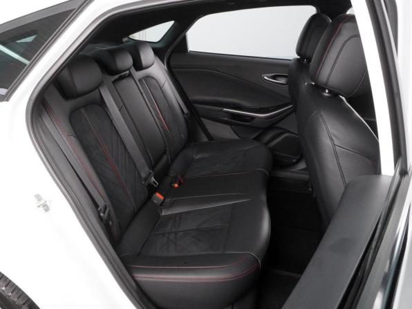 Hyundai Lafesta I Рестайлинг с пробегом 2025 года, цена 2 879 000 рублей, 4184 км, седан, Автокод Объявления