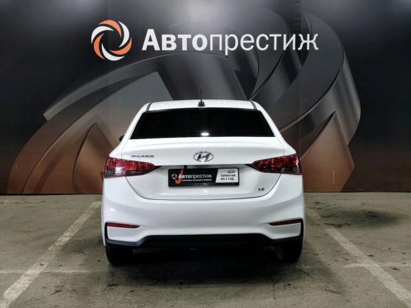 Hyundai Solaris II с пробегом 2018 года, цена 1 330 000 рублей, 127448 км, седан, Автокод Объявления