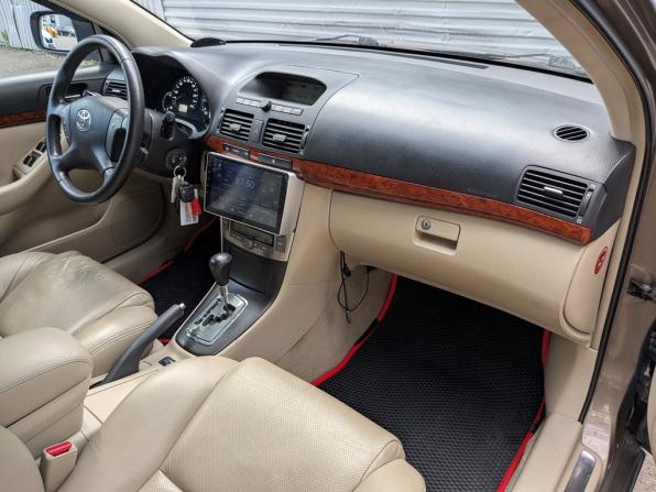Toyota Avensis II Рестайлинг с пробегом 2006 года, цена 800 000 рублей, 275197 км, седан, Автокод Объявления