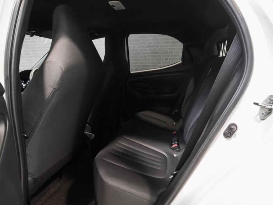Toyota Yaris IV Челябинск  - изображение 13