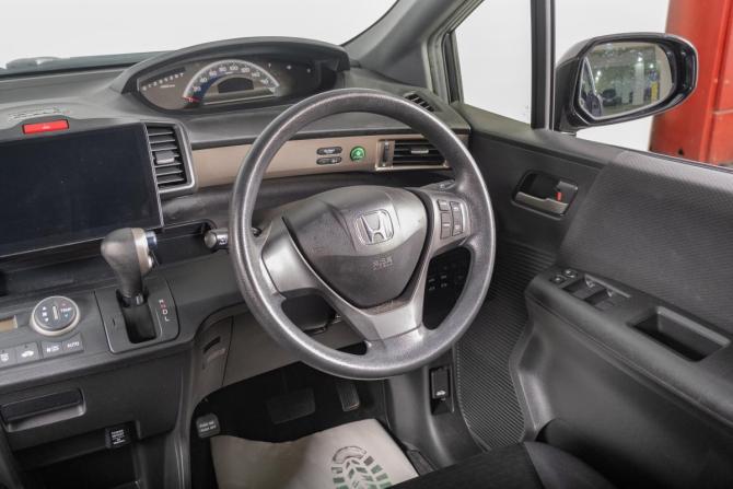 Honda Freed I Рестайлинг с пробегом 2012 года, цена 1 199 000 рублей, 103701 км, компактвэн, Автокод Объявления