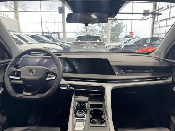 Changan CS75 Plus III с пробегом 2024 года, цена 3 099 900 рублей, 3700 км, внедорожник, Автокод Объявления