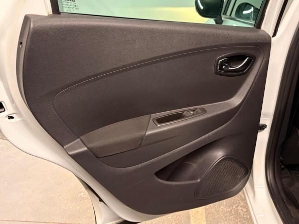 Renault Kaptur I с пробегом 2017 года, цена 1 159 000 рублей, 129887 км, внедорожник, Автокод Объявления