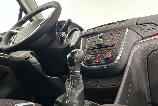 Opel Mokka I с пробегом 2013 года, цена 1 045 000 рублей, 187526 км, внедорожник, Автокод Объявления