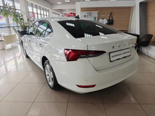 Skoda Octavia IV (A8) с пробегом 2021 года, цена 2 150 000 рублей, 86548 км, лифтбек, Автокод Объявления