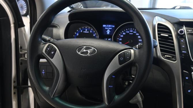 Hyundai i30 II с пробегом 2013 года, цена 870 000 рублей, 213810 км, хэтчбек, Автокод Объявления