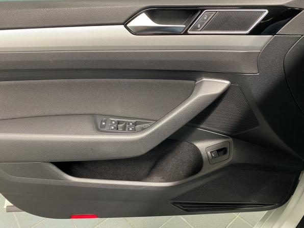 Volkswagen Passat B8 с пробегом 2016 года, цена 1 400 000 рублей, 149209 км, седан, Автокод Объявления