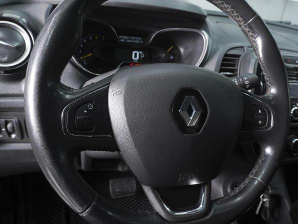 Renault Kaptur I с пробегом 2016 года, цена 1 299 000 рублей, 99785 км, внедорожник, Автокод Объявления