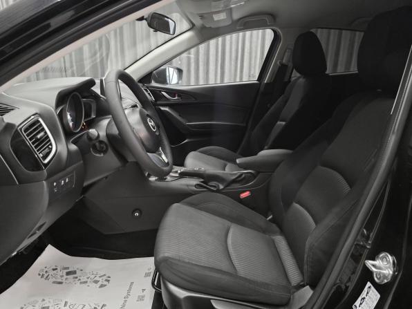 Mazda 3 III (BM) с пробегом 2015 года, цена 1 350 000 рублей, 149000 км, седан, Автокод Объявления