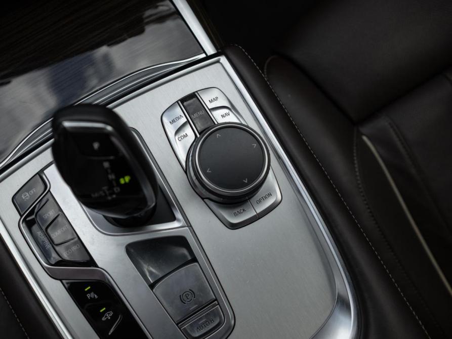 BMW 7 серии VI (G11/G12) Сочи  - изображение 23