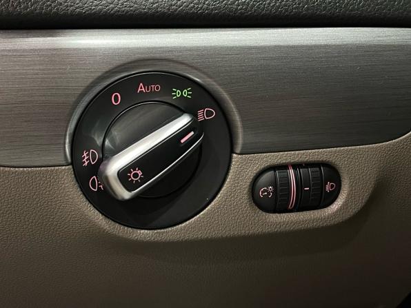 Volkswagen Jetta VI с пробегом 2013 года, цена 1 080 000 рублей, 118546 км, седан, Автокод Объявления