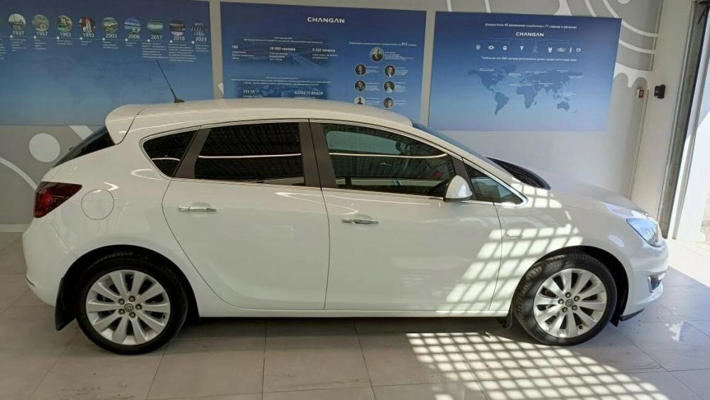 Opel Astra J Рестайлинг Вологда  - изображение 4