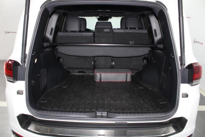 Toyota Land Cruiser 300 Series с пробегом 2021 года, цена 11 000 000 рублей, 68946 км, внедорожник, Автокод Объявления