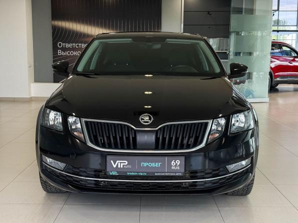 Skoda Octavia III (A7) Рестайлинг с пробегом 2019 года, цена 1 775 000 рублей, 115614 км, лифтбек, Автокод Объявления