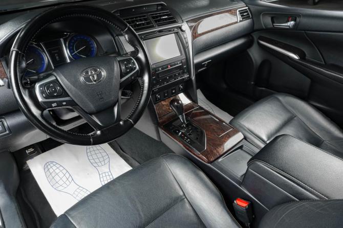 Toyota Camry VII (XV50) Рестайлинг с пробегом 2015 года, цена 2 079 000 рублей, 194000 км, седан, Автокод Объявления