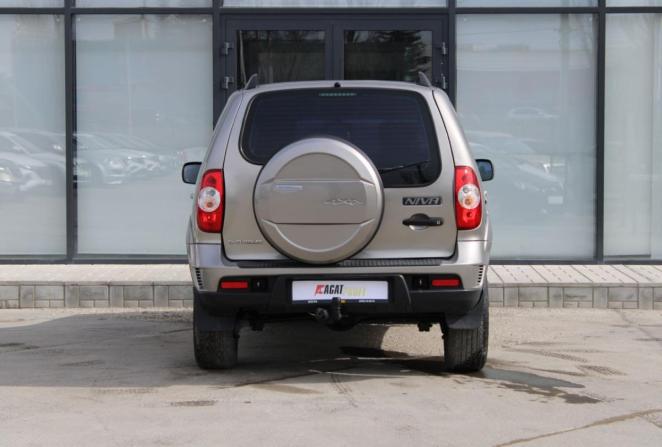Chevrolet Niva I Рестайлинг с пробегом 2013 года, цена 700 000 рублей, 105489 км, внедорожник, Автокод Объявления
