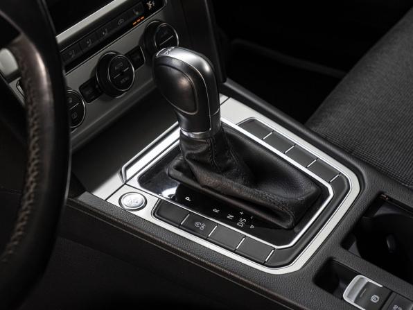 Volkswagen Passat B8 с пробегом 2018 года, цена 2 099 000 рублей, 244654 км, универсал, Автокод Объявления