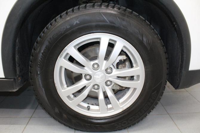 Mitsubishi Outlander III Рестайлинг с пробегом 2014 года, цена 1 529 000 рублей, 195401 км, внедорожник, Автокод Объявления