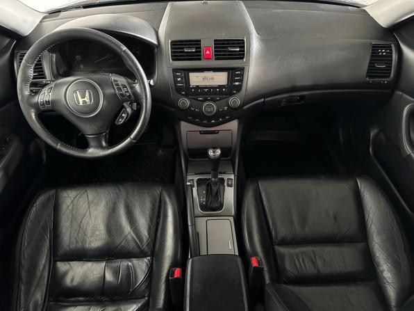 Honda Accord VII Рестайлинг с пробегом 2007 года, цена 870 000 рублей, 218034 км, седан, Автокод Объявления