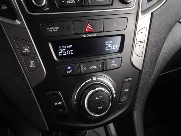 Hyundai Santa Fe III Рестайлинг с пробегом 2015 года, цена 1 539 000 рублей, 403861 км, внедорожник, Автокод Объявления