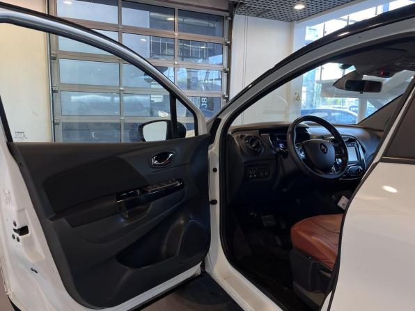 Renault Kaptur I с пробегом 2016 года, цена 1 490 000 рублей, 163870 км, внедорожник, Автокод Объявления