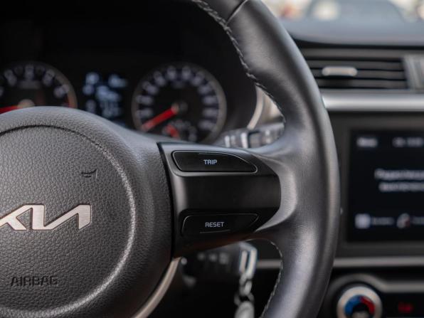 Kia Rio IV Рестайлинг с пробегом 2021 года, цена 1 979 000 рублей, 14361 км, хэтчбек, Автокод Объявления