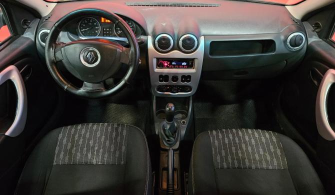 Renault Logan I Рестайлинг с пробегом 2013 года, цена 295 000 рублей, 162135 км, седан, Автокод Объявления