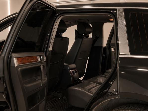 Volkswagen Touareg I Рестайлинг с пробегом 2008 года, цена 1 295 000 рублей, 240000 км, внедорожник, Автокод Объявления