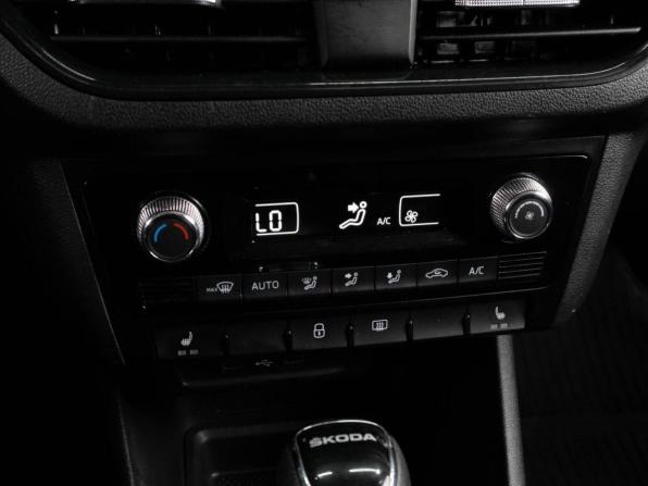 Skoda Rapid II с пробегом 2021 года, цена 1 524 000 рублей, 78675 км, лифтбек, Автокод Объявления