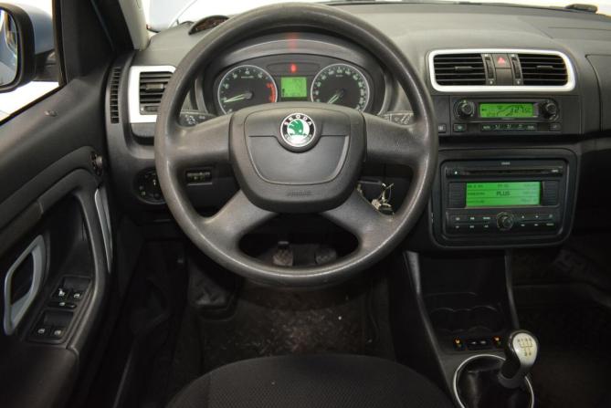 Skoda Roomster I с пробегом 2010 года, цена 599 000 рублей, 130000 км, минивэн, Автокод Объявления
