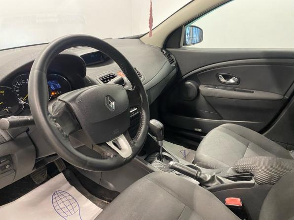 Renault Fluence I с пробегом 2010 года, цена 649 000 рублей, 125000 км, седан, Автокод Объявления