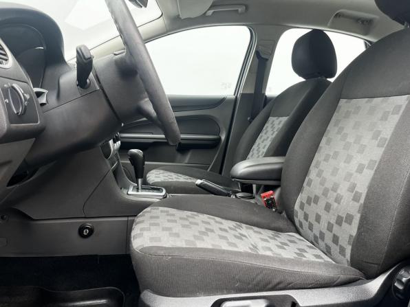 Ford Focus II с пробегом 2006 года, цена 500 000 рублей, 219999 км, седан, Автокод Объявления