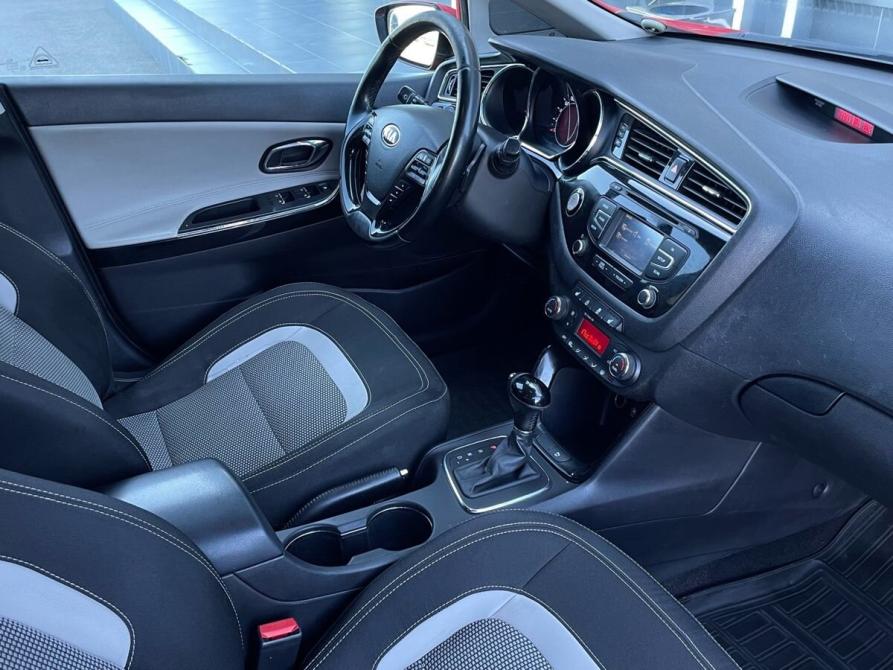 Kia Ceed II Рестайлинг Санкт-Петербург  - изображение 12