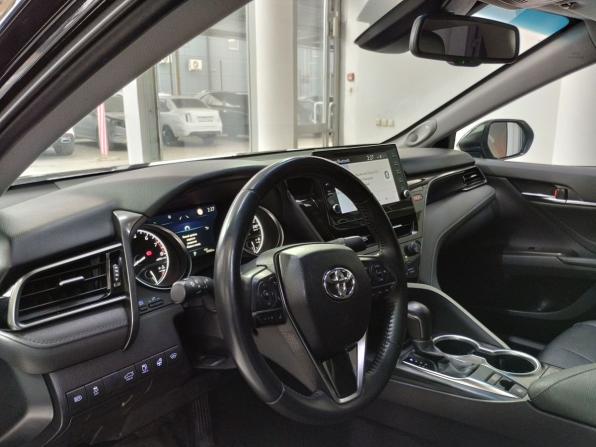 Toyota Camry VIII (XV70) Рестайлинг с пробегом 2021 года, цена 2 850 000 рублей, 93557 км, седан, Автокод Объявления
