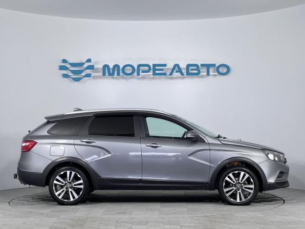 Lada (ВАЗ) Vesta I с пробегом 2018 года, цена 989 000 рублей, 101542 км, универсал, Автокод Объявления