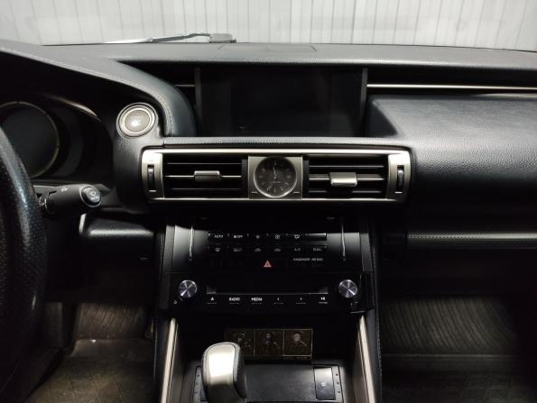 Lexus IS III с пробегом 2013 года, цена 1 960 000 рублей, 126989 км, седан, Автокод Объявления