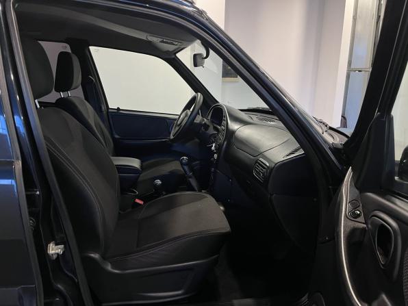 Chevrolet Niva I Рестайлинг с пробегом 2016 года, цена 645 000 рублей, 179174 км, внедорожник, Автокод Объявления