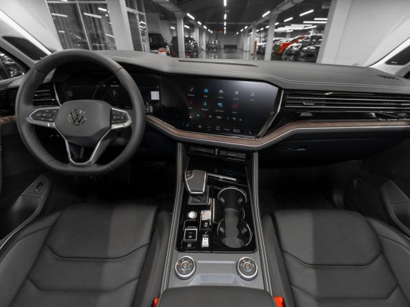 Volkswagen Touareg III Рестайлинг с пробегом 2026 года, цена 12 750 000 рублей, 11 км, внедорожник, Автокод Объявления
