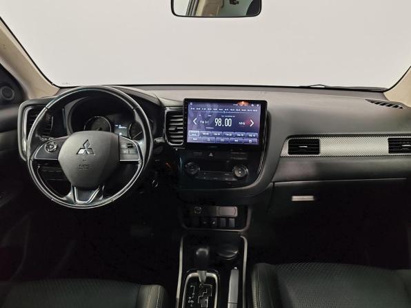 Mitsubishi Outlander III Рестайлинг 2 с пробегом 2017 года, цена 1 929 000 рублей, 154087 км, внедорожник, Автокод Объявления