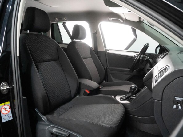 Volkswagen Tiguan II с пробегом 2019 года, цена 2 659 000 рублей, 46403 км, внедорожник, Автокод Объявления
