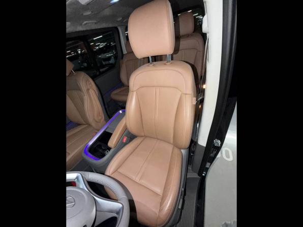 Hyundai Staria I с пробегом 2025 года, цена 8 990 000 рублей, 4500 км, минивэн, Автокод Объявления