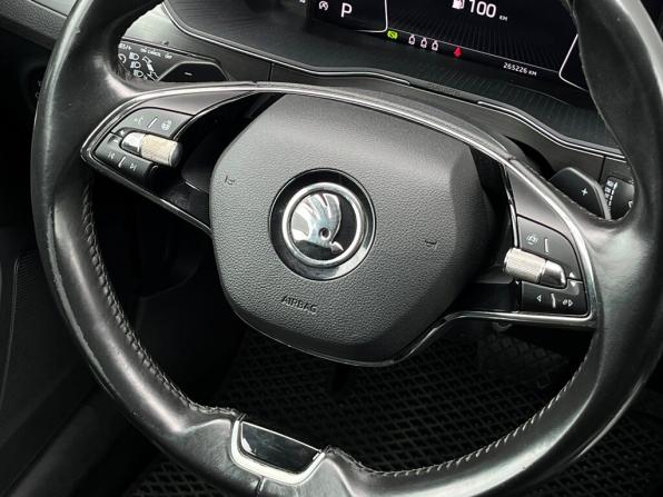 Skoda Superb III Рестайлинг с пробегом 2020 года, цена 1 937 700 рублей, 265226 км, лифтбек, Автокод Объявления