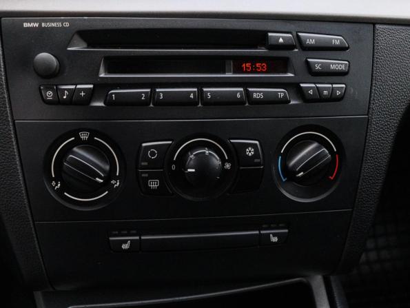 BMW 1 серии I (E81/E82/E87/E88) Рестайлинг с пробегом 2011 года, цена 900 000 рублей, 125456 км, хэтчбек, Автокод Объявления